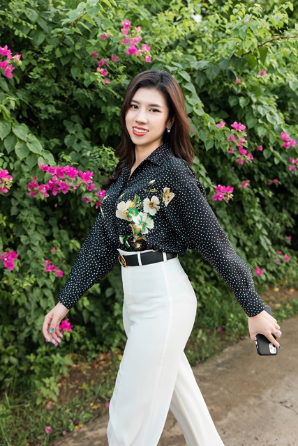 Duong Yen Nhung (12)